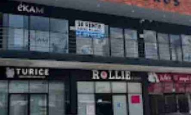 HERMOSOS LOCALES PLAZA NUEVA