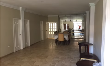 Norte de Guayaquil, Edificio Rentero en Venta (Excelente Inversion)