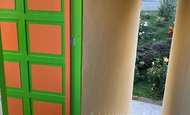 HERMOSO APARTAMENTO DUPLEX EN GUATAPE