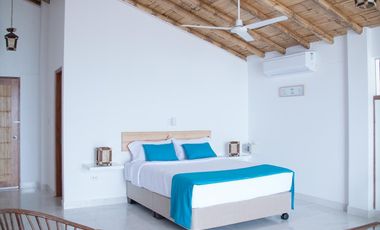 Vendo Casa/hotel Playa Punta Mero Tumbes - 1era Fila - $299,000