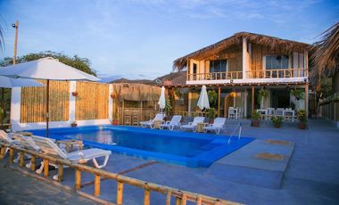Vendo Casa/hotel Playa Punta Mero Tumbes - 1era Fila - $299,000