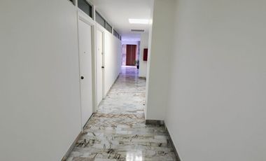 Mariano Escobedo: Local u oficina dividida en dos cuartos amplios