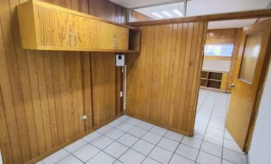 Mariano Escobedo: Local u oficina dividida en dos cuartos amplios