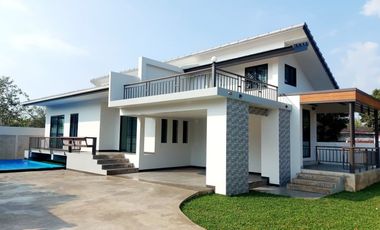 Newly built house for sale, modern style half-storey house. with swimming pool.