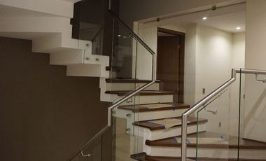 CASA VENTA EN CONDOMINIO COYOACAN 4 RECÁMARAS, 4 ESTACIONAMIENTOS, ROOF PRIVADO