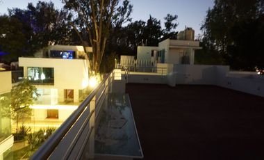 CASA VENTA EN CONDOMINIO COYOACAN 4 RECÁMARAS, 4 ESTACIONAMIENTOS, ROOF PRIVADO