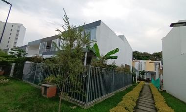 CASA EN VENTA EL CASTILLO JAMUNDI PARQUE NATURA
