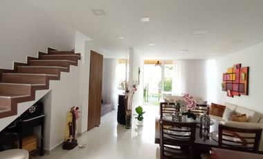 CASA EN VENTA EL CASTILLO JAMUNDI PARQUE NATURA