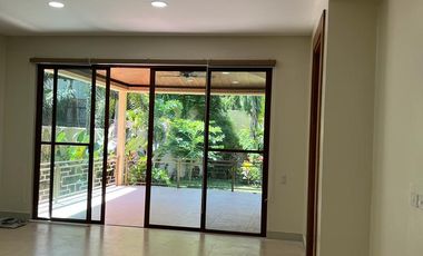 5 Bedroom House for Sale in Alabang Hills