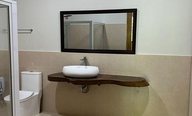 5 Bedroom House for Sale in Alabang Hills