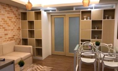 RUSH SALE: 1 Bedroom unit at Two Maridien in Bonifacio Global City