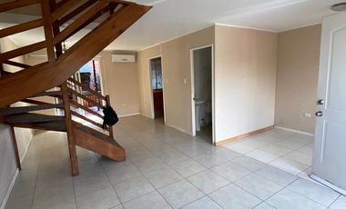 SE ARRIENDA CASA, FLORES DE PUCARÁ, TALCA, MAULE.