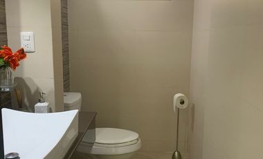 HERMOSA CASA EN VENTA CON AMPLIO JARDIN, EN FRACC COSTA DE ORO