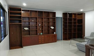 STO. NINO VILLAGE 2 STOREY 8 BEDROOMS SPACIOUS HOUSE WITH INSIDE AND OUTSIDE GARDEN.