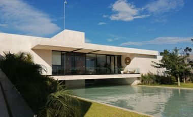 Hermosa casa en Temozón, privada Soluna