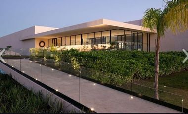 Hermosa casa en Temozón, privada Soluna