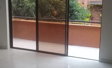 Casa Comercial Arriendo Avenida Nutibara Medellin