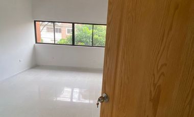 Casa Comercial Arriendo Avenida Nutibara Medellin
