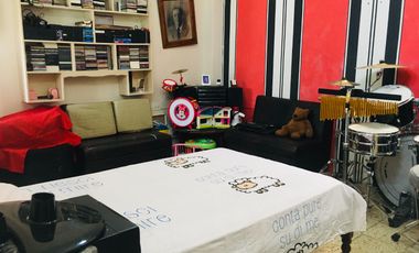Casa de un Piso en Venta al Costado del Parque de las Madres de Portoviejo