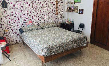Casa de un Piso en Venta al Costado del Parque de las Madres de Portoviejo
