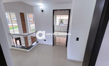 Se Vende Casa en el Condómino Terrazas de Mensulí – Piedecuesta