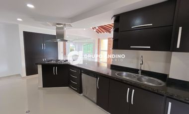 Se Vende Casa en el Condómino Terrazas de Mensulí – Piedecuesta
