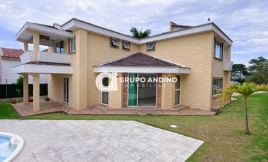 Se Vende Casa en el Condómino Terrazas de Mensulí – Piedecuesta