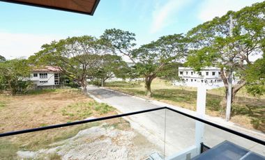 The Beautiful 2 Storey House for Sale in Orchard Golf Residences in Cavite