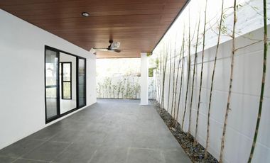 The Beautiful 2 Storey House for Sale in Orchard Golf Residences in Cavite