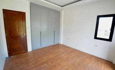 The Beautiful 2 Storey House for Sale in Orchard Golf Residences in Cavite