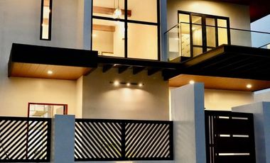 The Beautiful 2 Storey House for Sale in Orchard Golf Residences in Cavite
