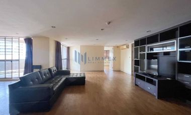Spacious 4 Bedrooms Condo with Large Balcony for Sale - Tai Ping Towers - BTS Thong Lo