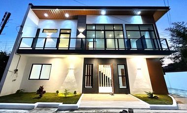 Elegant 4BR House in Consolacion - Ongoing Construction