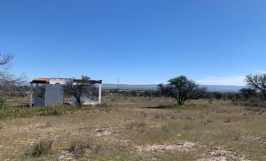 Terreno Campestre a 20 min de Ags. 10,000 m2 con terraza y asador $860,000