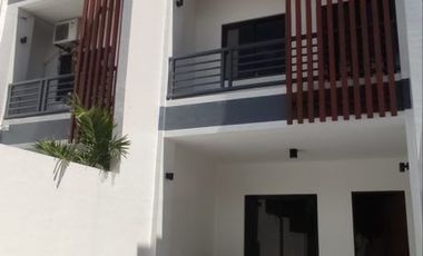 2 Storey with 100sqm lot area & 2 Car Garage Townhouse For Sale in Teacher Village PH2652