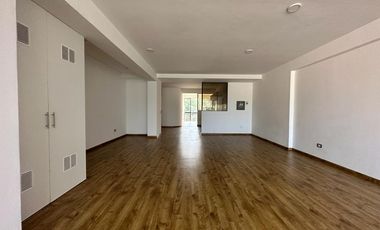 EN VENTA OFICINA EN SAN ISIDRO RECIÉN REMODELADAS CON UNA GRAN UBICACIÓN