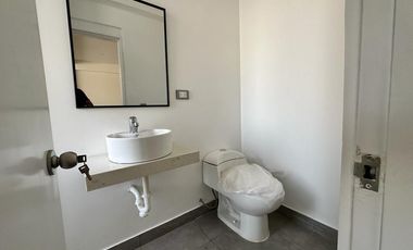 EN VENTA OFICINA EN SAN ISIDRO RECIÉN REMODELADAS CON UNA GRAN UBICACIÓN