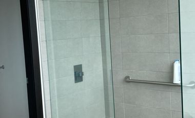 Alquiler, departamento de 3 dormitorios frente al Mall del Sol - Edificio Quo Luxury