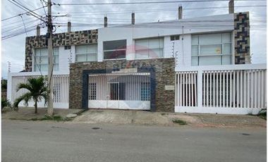 Casa Rentera De Venta En Crucita