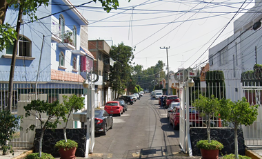 AMPLIA Y HERMOSA CASA EN COAPA.