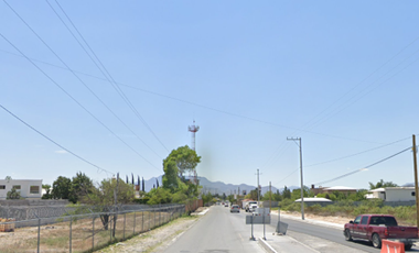 SE VENDE TERRENO CON CONSTRUCCIONES