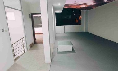 Vendo casa por estrenar al Sur de Loja