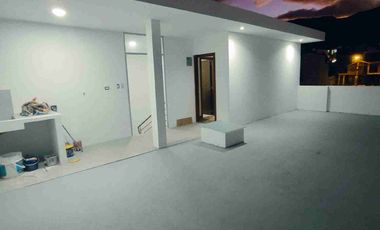 Vendo casa por estrenar al Sur de Loja