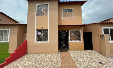En venta Casa en Urb. Duran City, Etapa Bromelia.