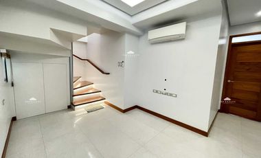 Makati Condo for Sale in Brio Tower, Cozy Penthouse Duplex Unit 4 Bedroom 4BR Nr. Glorietta, Greenbelt, BGC, Rockwell Center