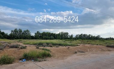 For sale , Land area 2 rai 2 ngan 47 square wah, Khok Kham Subdistrict, Samut Sakhon Province