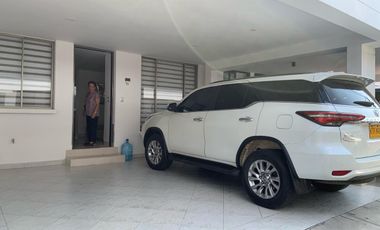 HERMOSA CASA EN CONJUNTO CERRADO