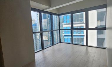 EAA: FOR RENT Semi furnished 2BR unit in Uptown Ritz, BGC Taguig City