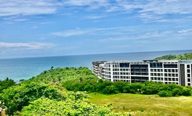 Relaxing and Spacious Vacation Condo For Sale at Oceanway Residences in Boracay Newcoast