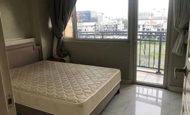 Monarch Parksuites by Anchorland Fully Furnished 1-Bedroom with Balcony